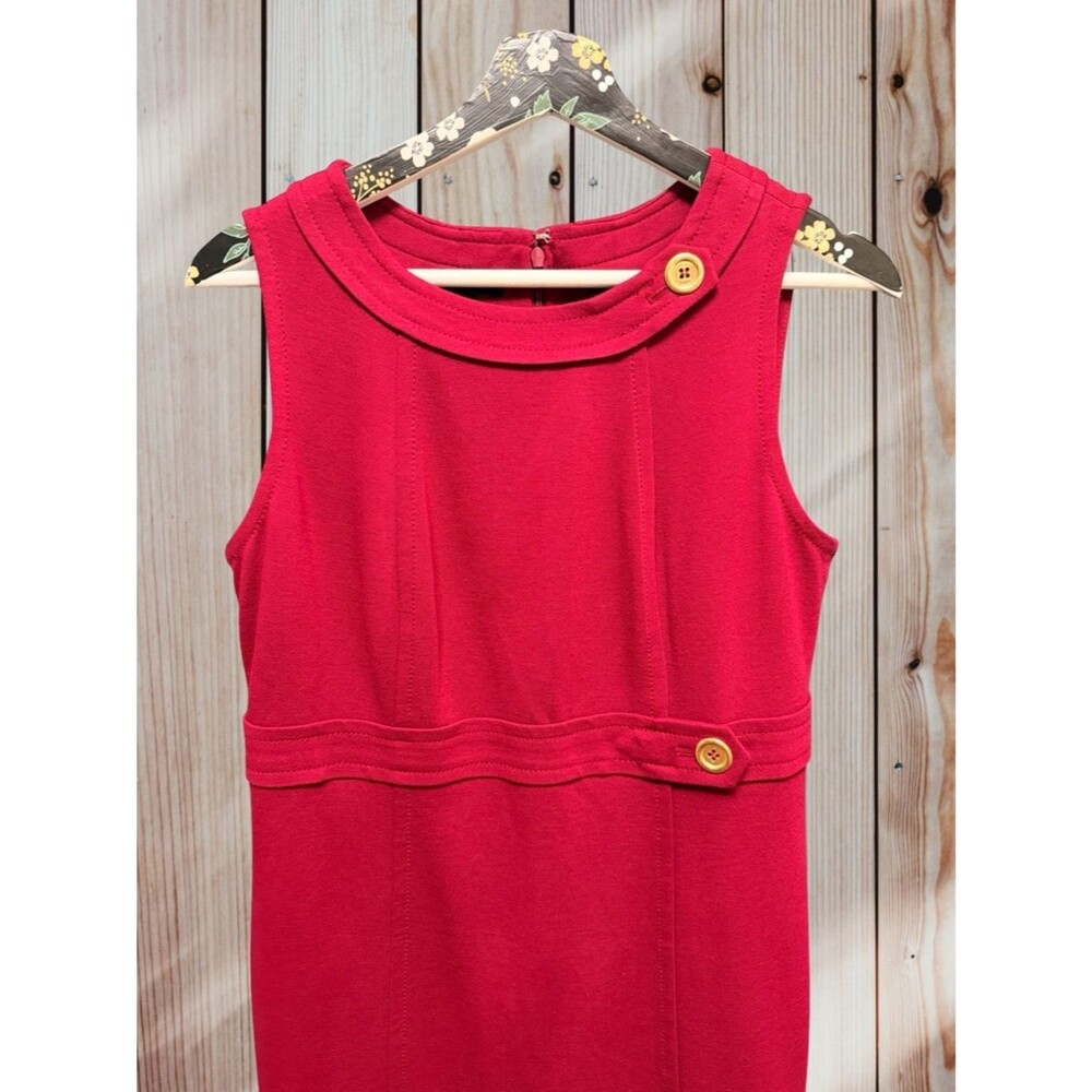 Talbots Red Sleeveless Empire Sheath Dress Gold Buttons Size 8P Career Holiday - Picture 2 of 5